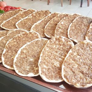 1/2 KG Of Tomato Meat Plate - نصف كيلو صفيحة لحم طماطم